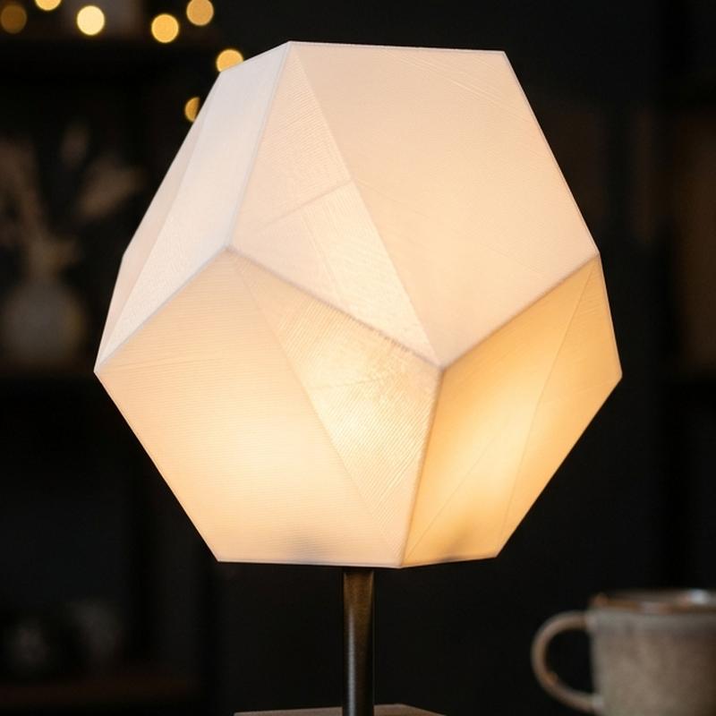 Geometric Faceted Table Lamp detail view 2